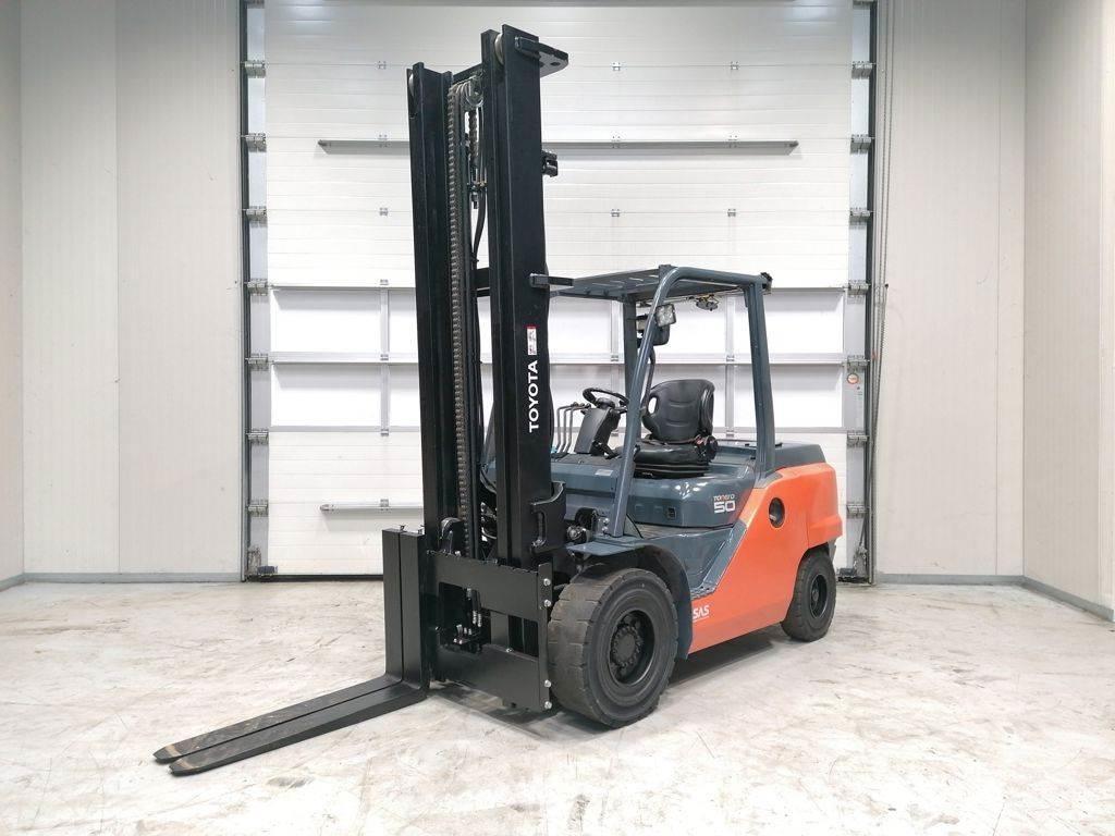 Toyota 40-8FD50N Dízel targoncák