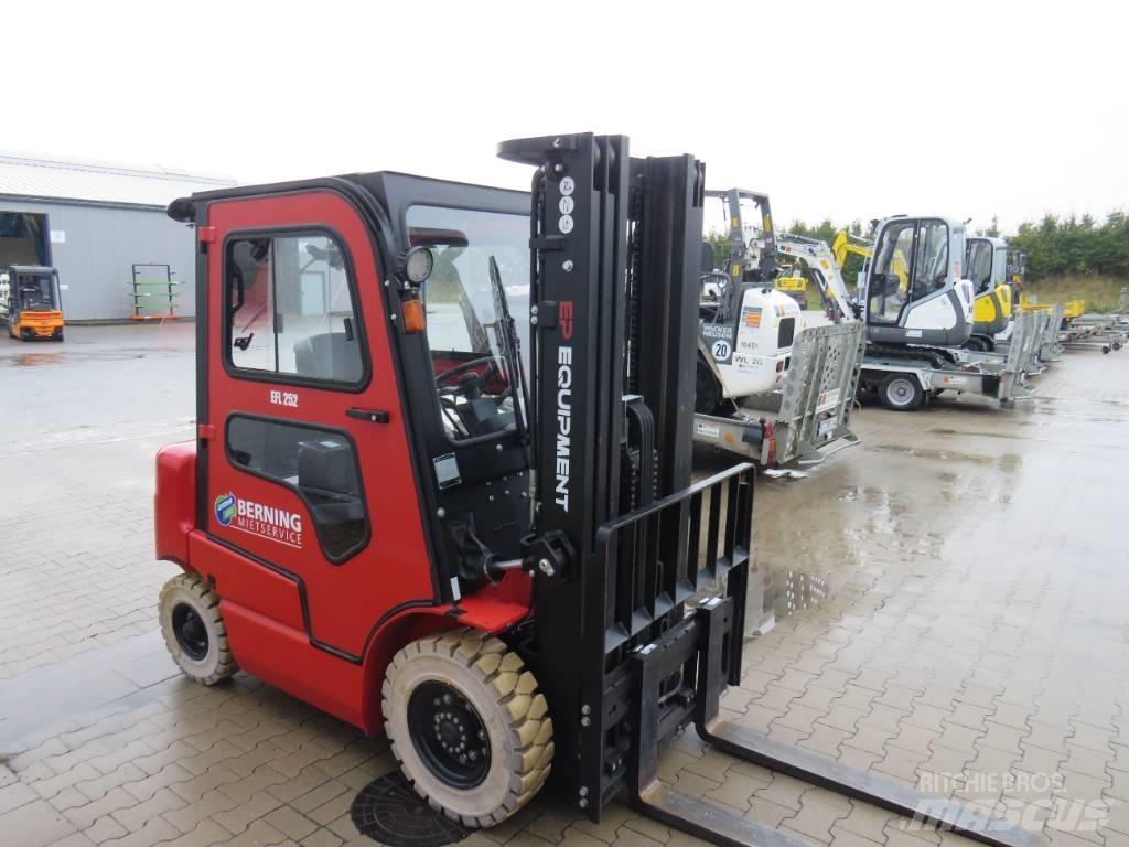 EP EFL252 Elektromos targoncák