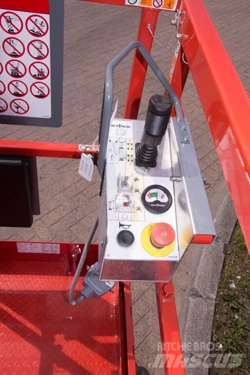 SkyJack SJIII3219 Ollós emelők