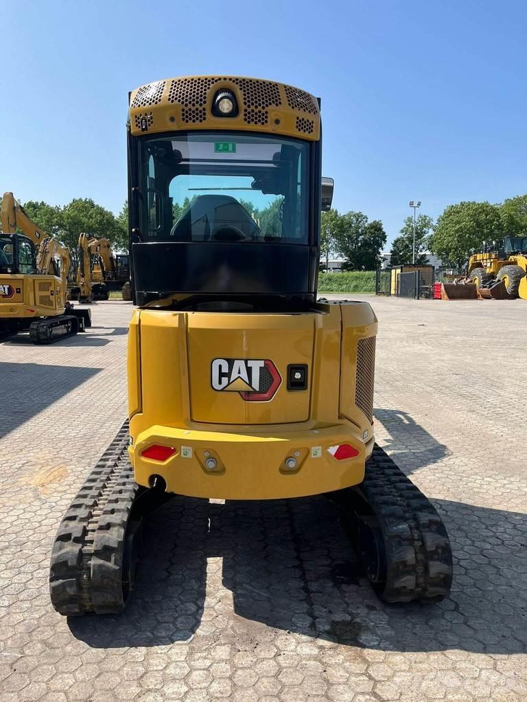 CAT 303.5 Mini kotrók < 7t