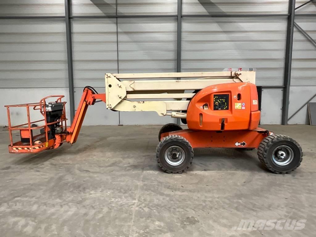 JLG 450 AJ Karos emelők