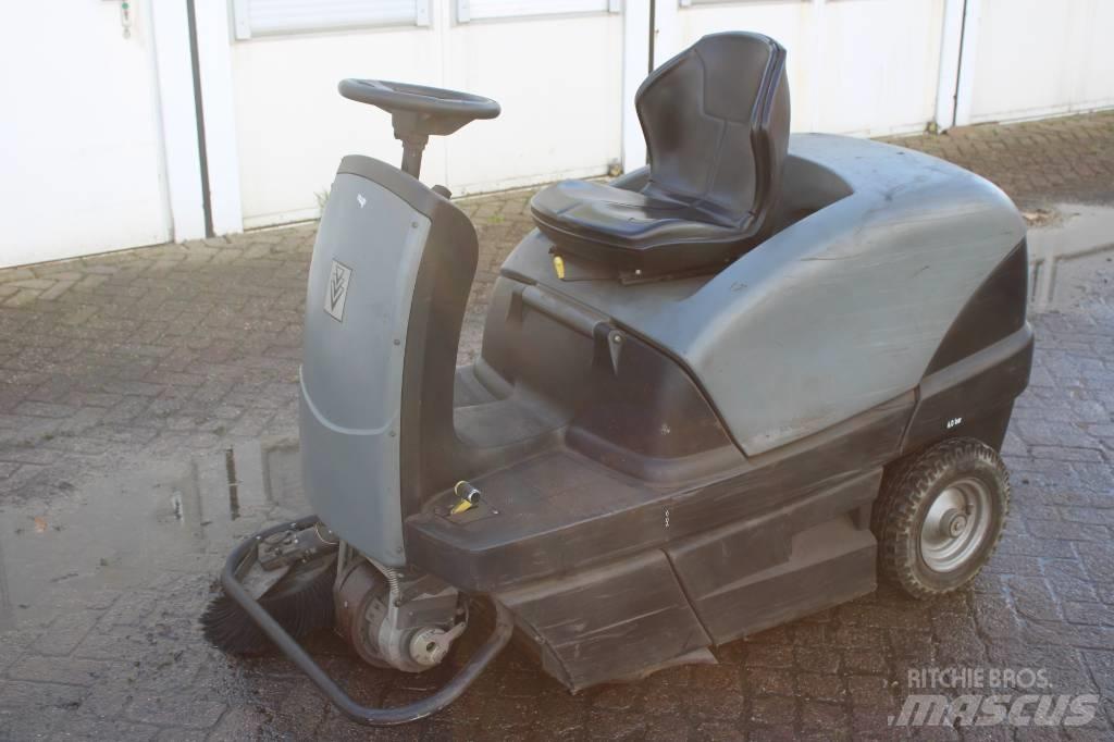 Kärcher KM 100/100 Úttakarító gépek