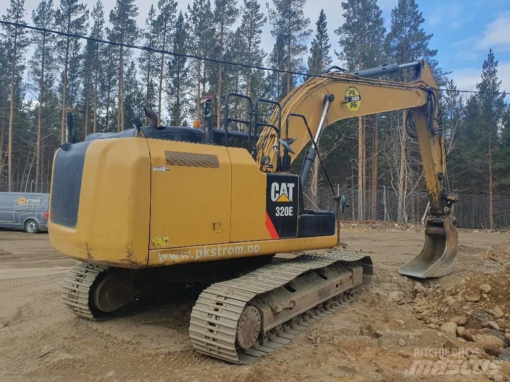  Cat. 320e Lánctalpas kotrók