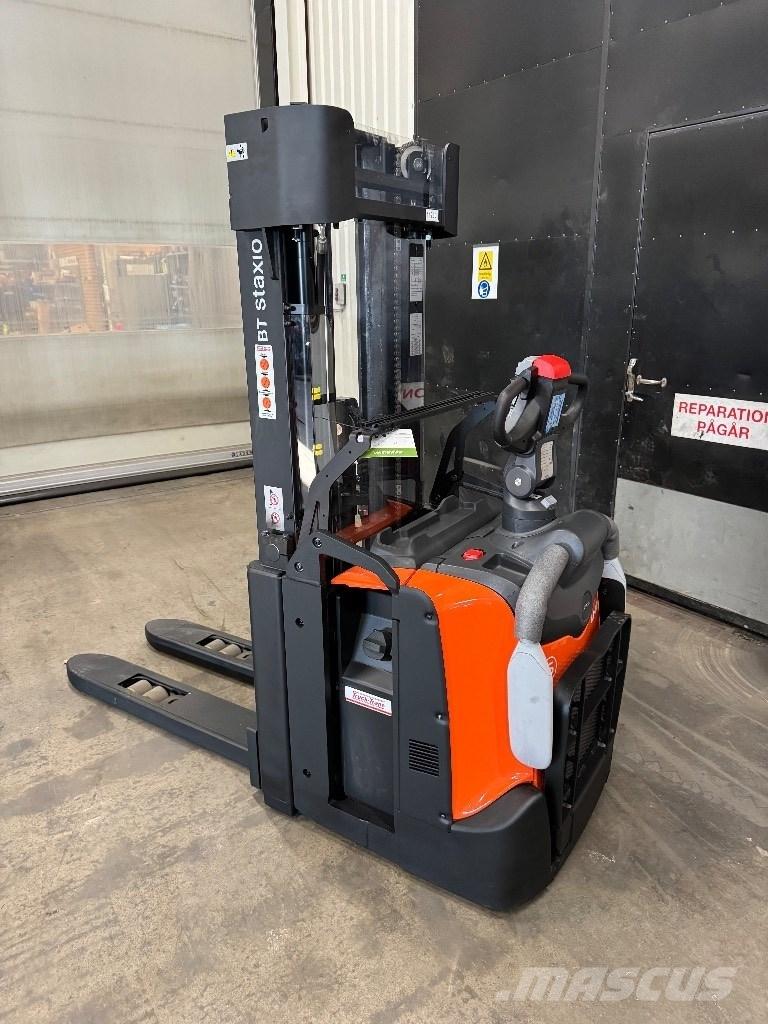 Toyota SPE140L Gyalogkíséretű targonca