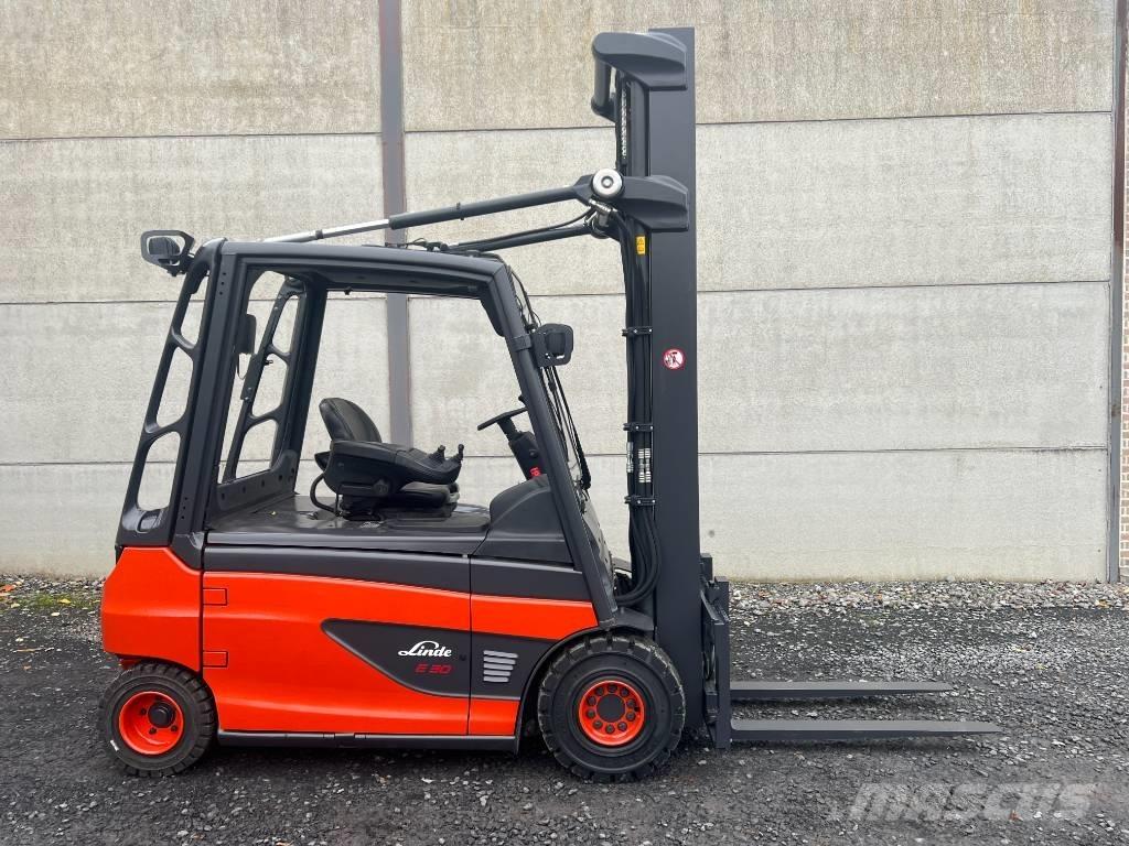 Linde E30L-01 Elektromos targoncák