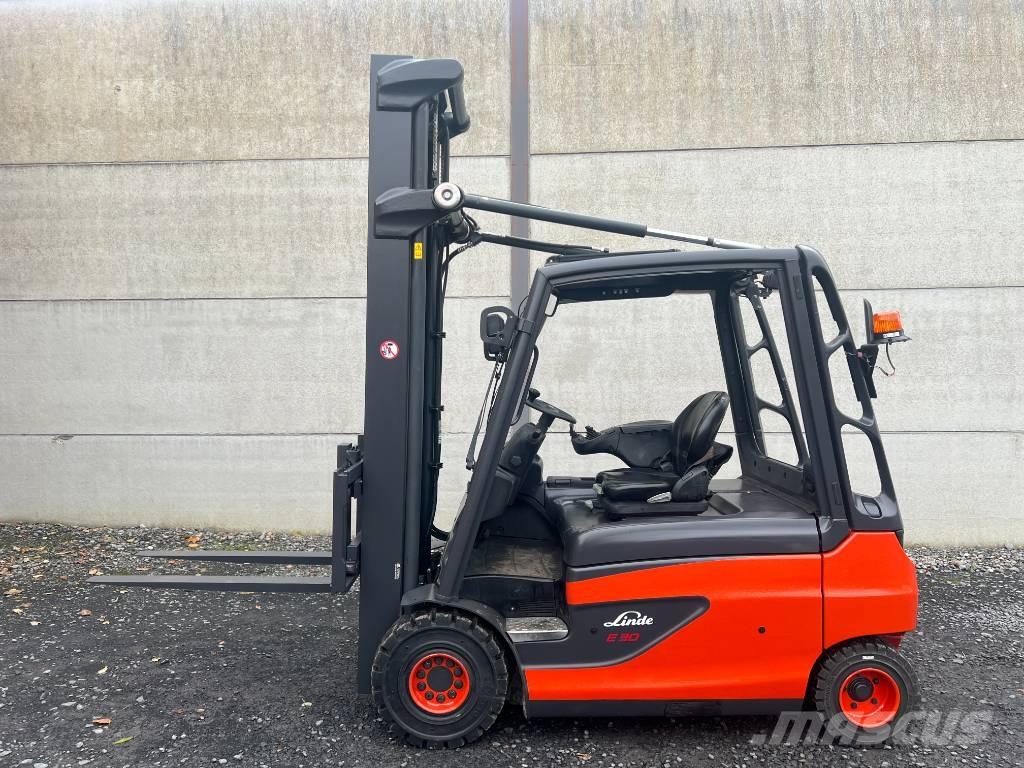 Linde E30L-01 Elektromos targoncák