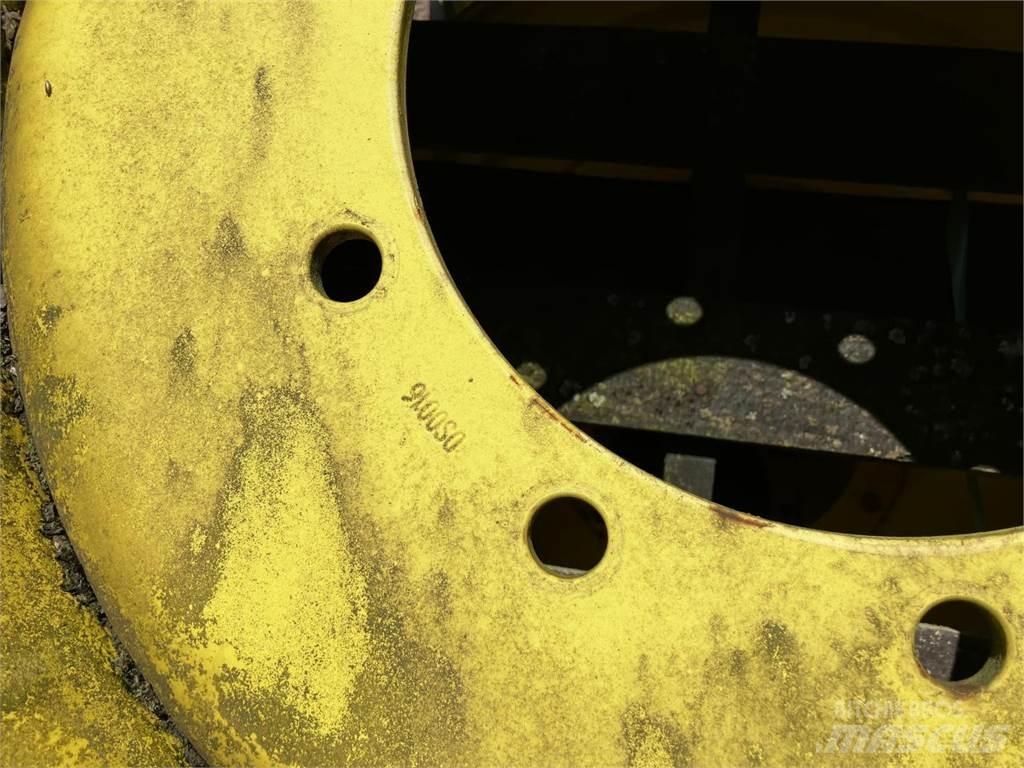 John Deere 18x28 Gumiabroncsok, kerekek és felnik