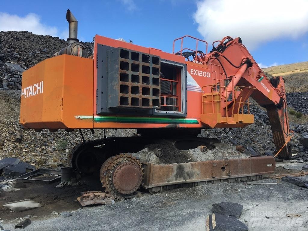 Hitachi EX 1200-5 C Lánctalpas kotrók