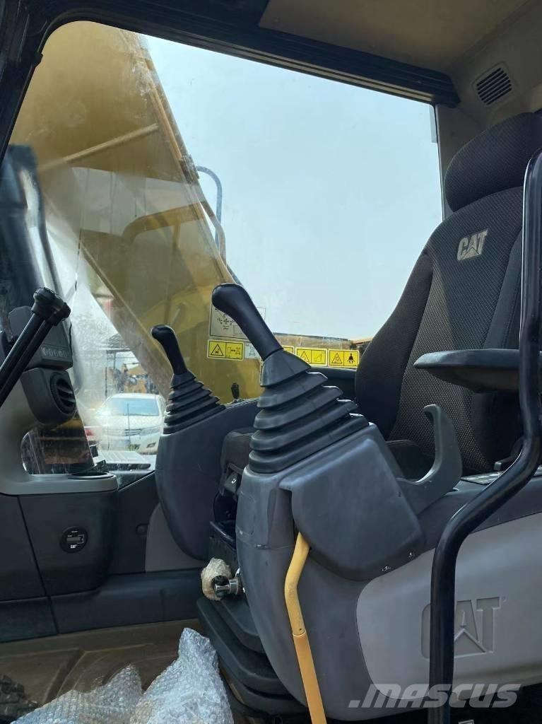 CAT 313 D Lánctalpas kotrók