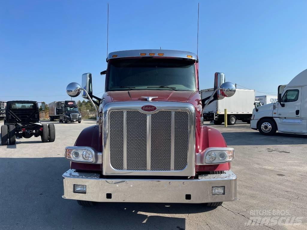 Peterbilt 567 Nyergesvontatók