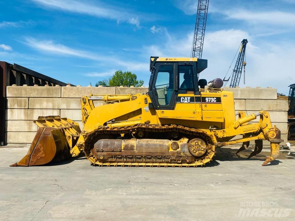 CAT 973 C Lánctalpas homlokrakodók