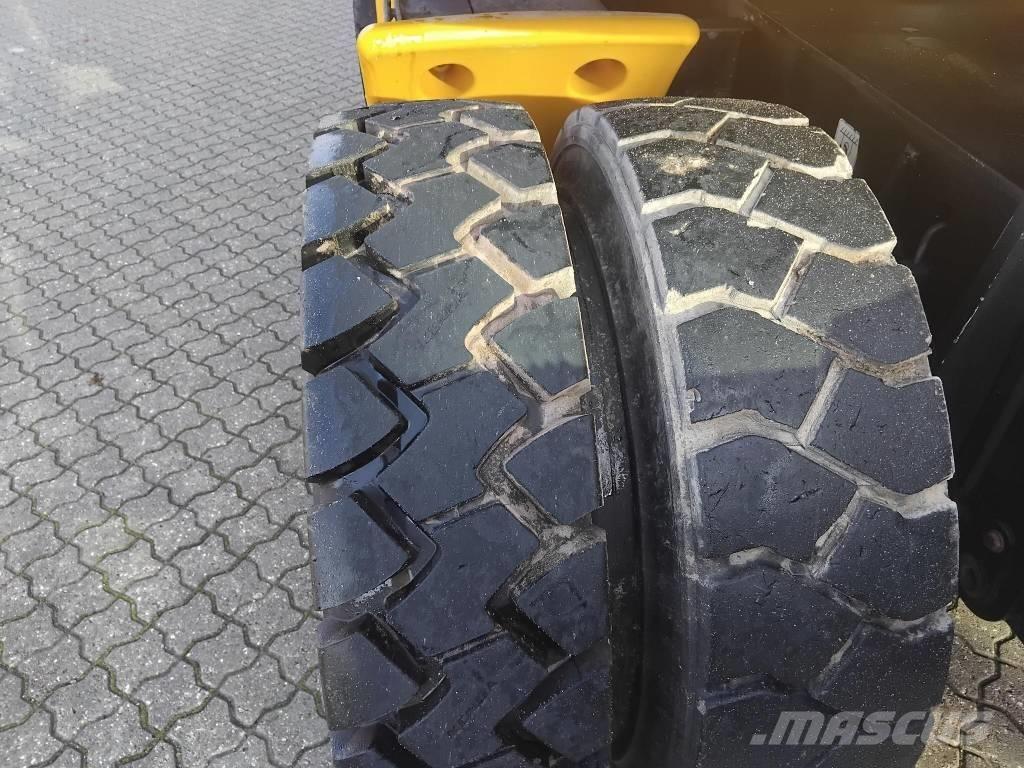 Hydrema MX14 Gumikerekes kotrók