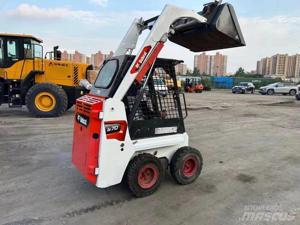 Bobcat S 70 Kompaktrakodók