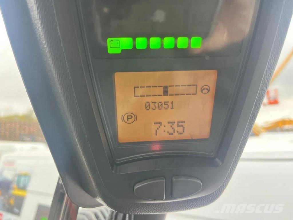 Linde E70-01 Elektromos targoncák