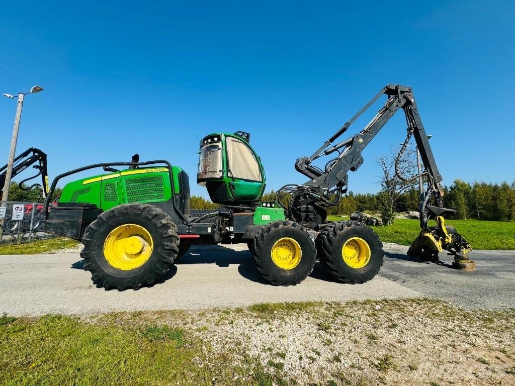 John Deere 1470 E Betakarítók