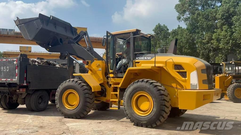 Volvo L 105 Gumikerekes homlokrakodók