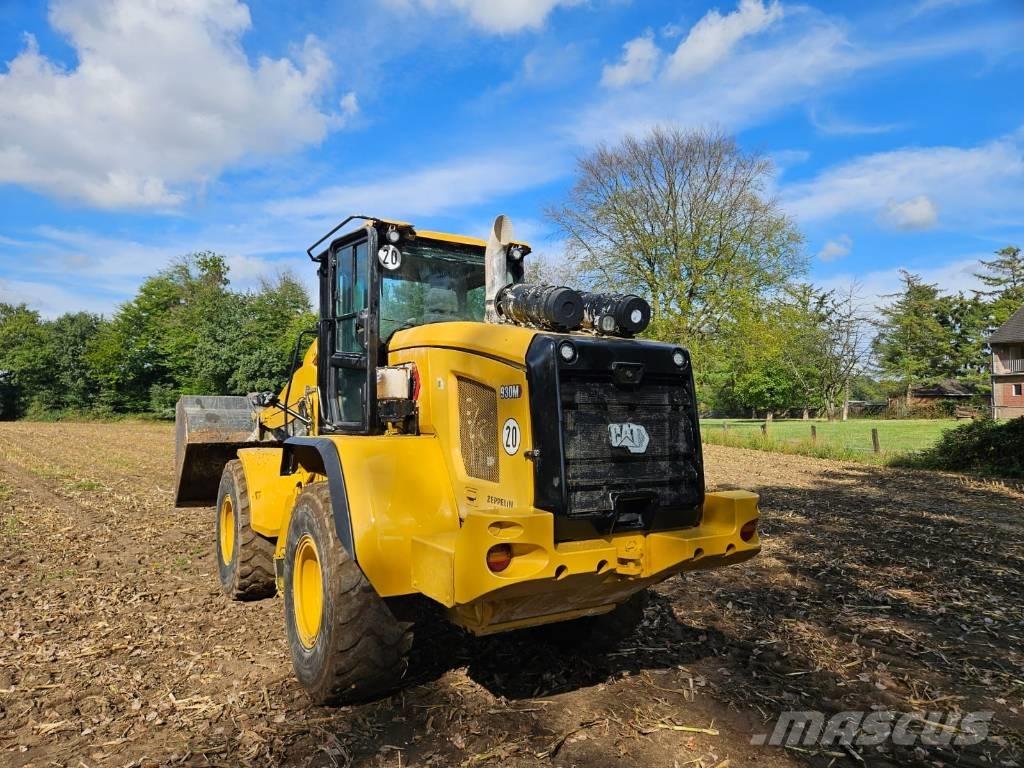 CAT 930 M Gumikerekes homlokrakodók