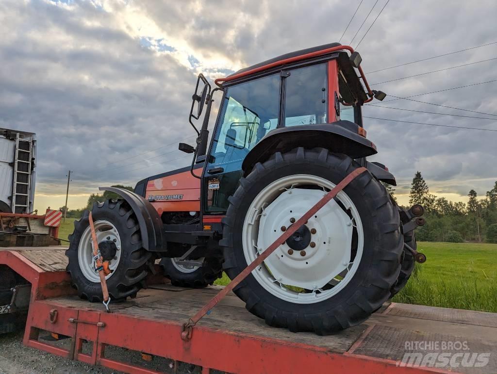 Valtra Valmet 700 Traktorok