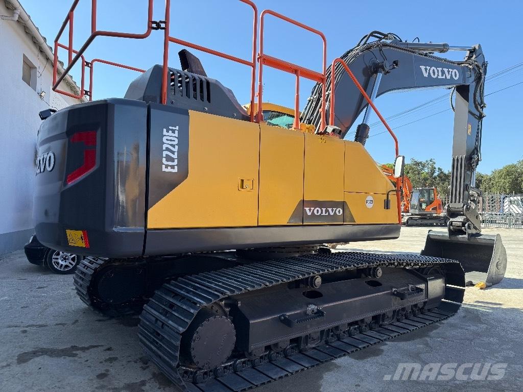 Volvo EC220E Lánctalpas kotrók