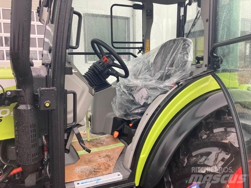 CLAAS NEXOS 240 S Traktorok