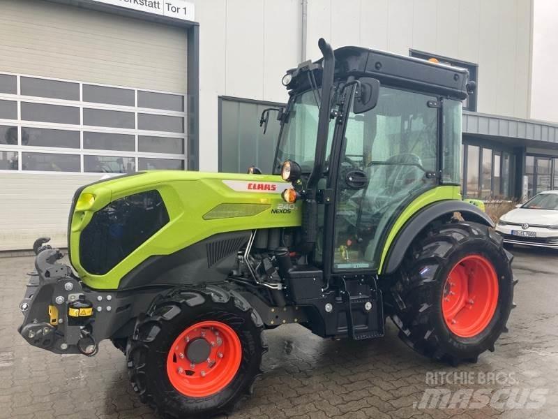 CLAAS NEXOS 240 S Traktorok