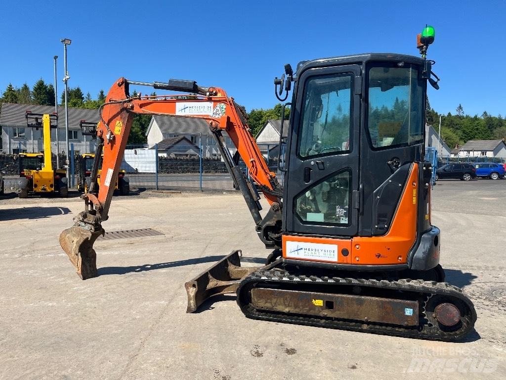 Hitachi ZX33U-6 Mini kotrók < 7t