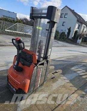 Toyota BT SWE 160 L Kézi raklapemelők