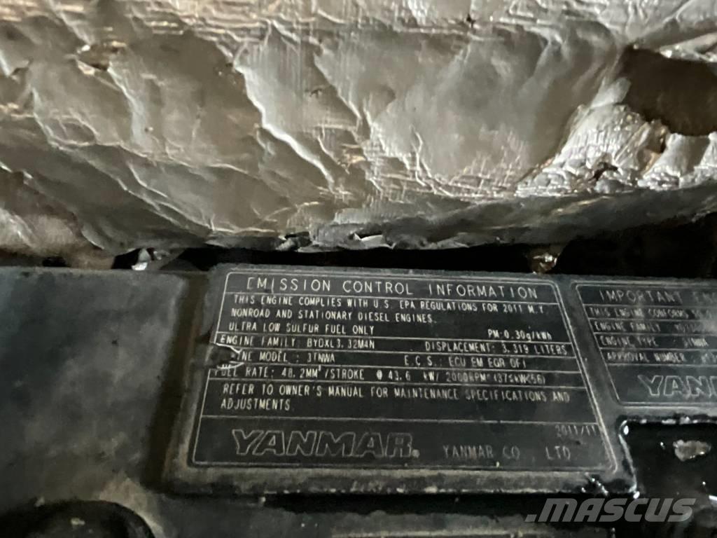 Doosan DX 80 R Közepes (midi) kotrók 7 t - 12 t