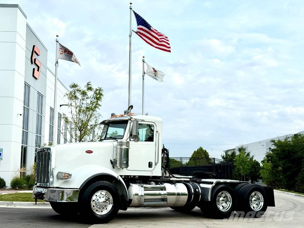 Peterbilt 367 Nyergesvontatók