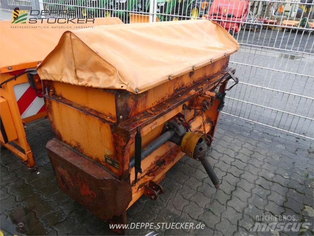 Rauch UKS 120 Homok és Sószórók