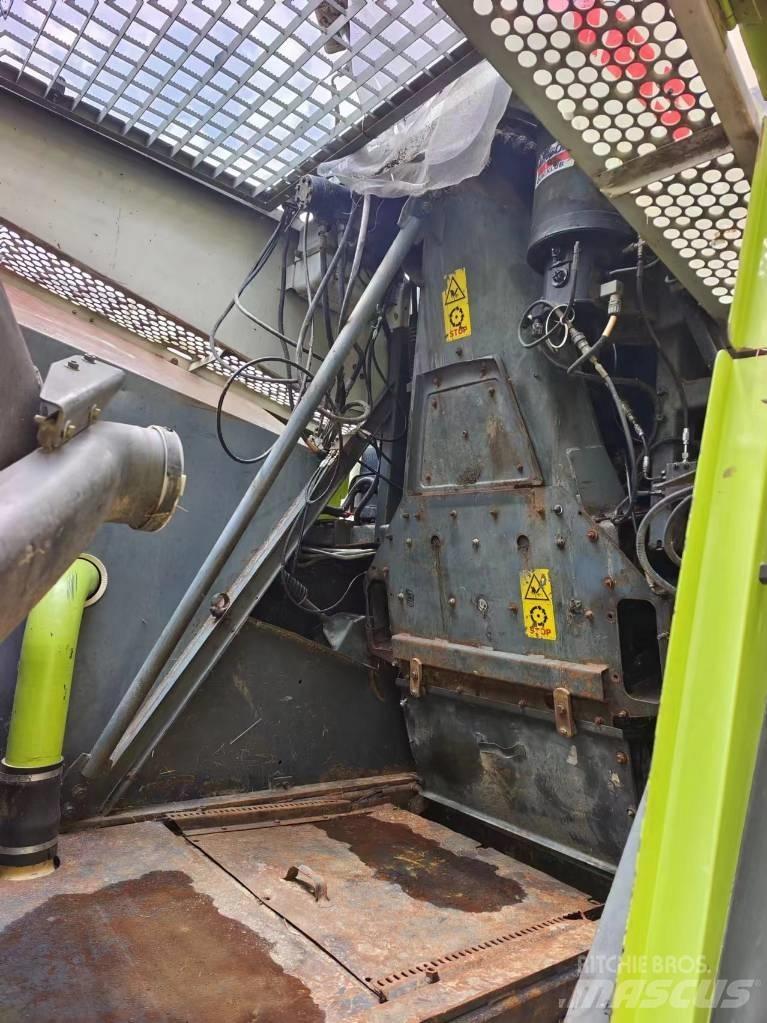 CLAAS Jaguar 870 Önjáró szecskázók