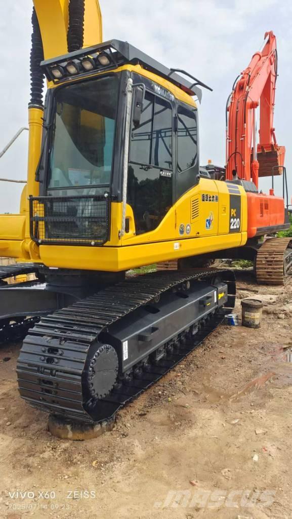 Komatsu PC 220-7 Lánctalpas kotrók