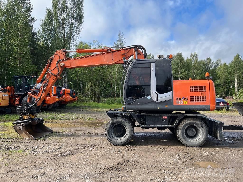 Hitachi ZX140W-3 Gumikerekes kotrók