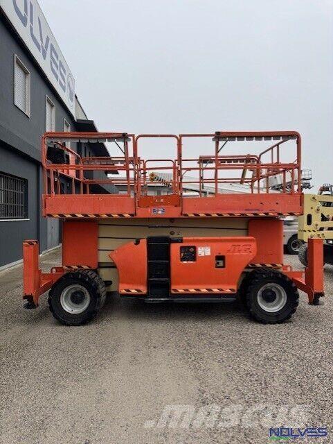 JLG 4394RT Ollós emelők