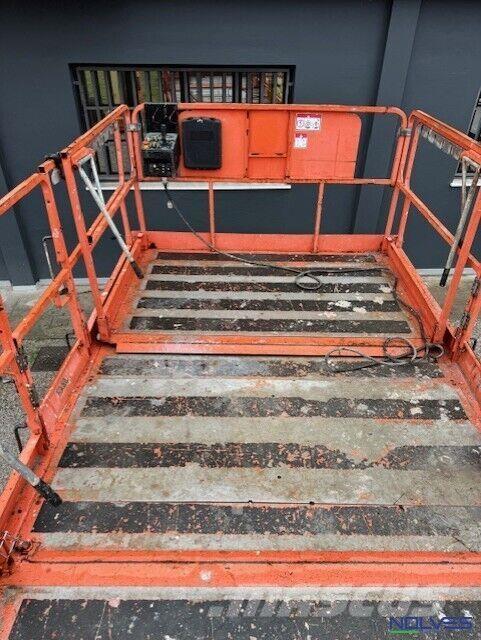 JLG 4394RT Ollós emelők