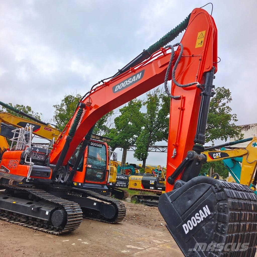 Doosan DX 300 LC-9C Lánctalpas kotrók