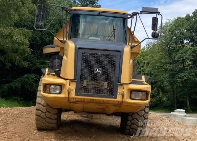 John Deere 300 D Csuklósdömperek