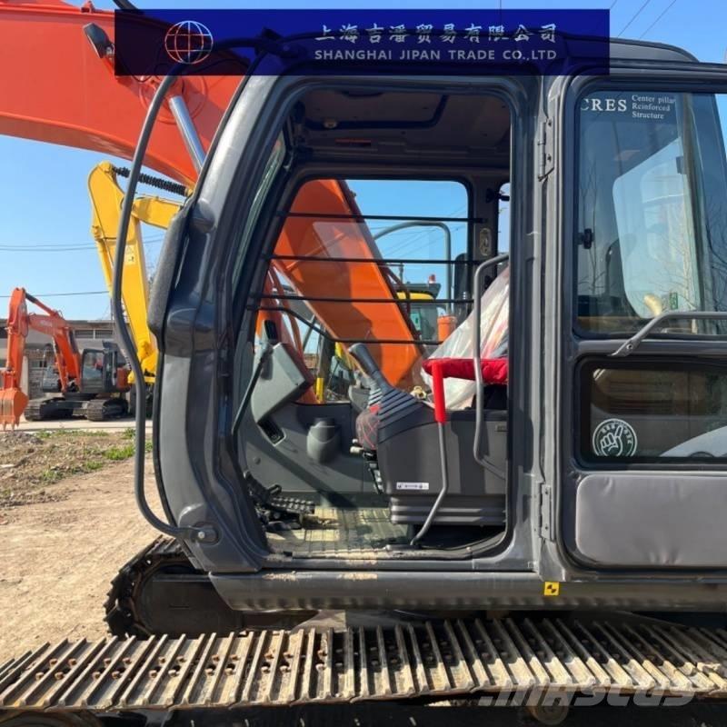 Hitachi ZX 120 Közepes (midi) kotrók 7 t - 12 t