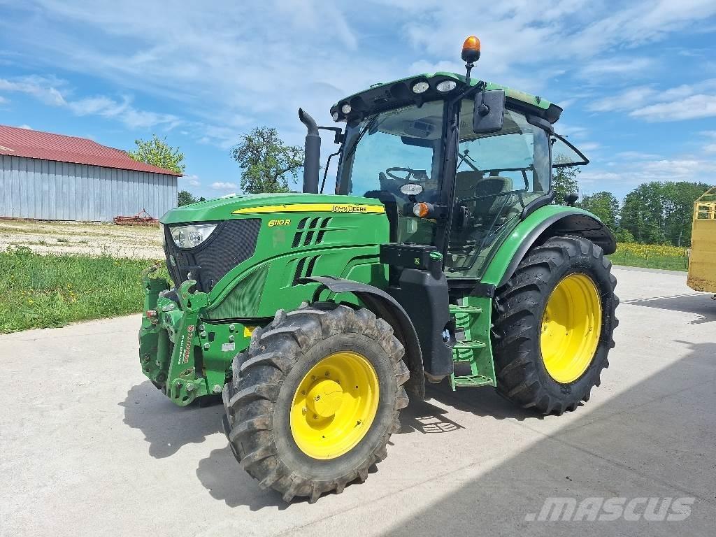 John Deere 6110R Traktorok