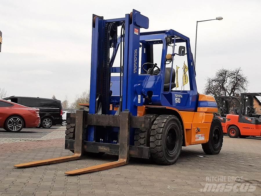 Toyota 5FDF50 Dízel targoncák