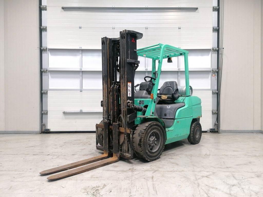 Mitsubishi FG35NT Gázüzemű targoncák