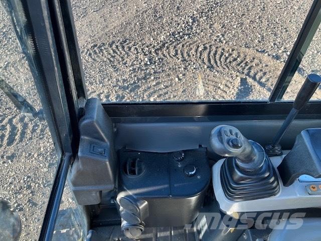 Komatsu PC16R HS Mini kotrók < 7t