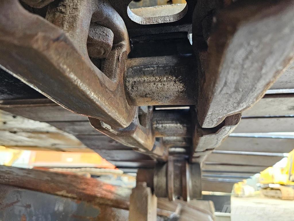 CASE CX250C Lánctalpas kotrók