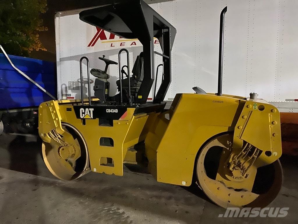 CAT CB 434 D Ikerdobos hengerek