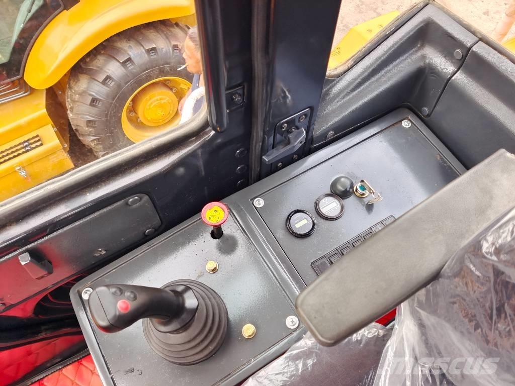 LiuGong 856 Gumikerekes homlokrakodók