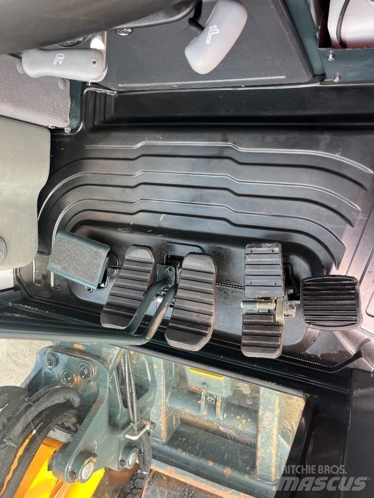 Hyundai R25Z-9 AK Mini kotrók < 7t