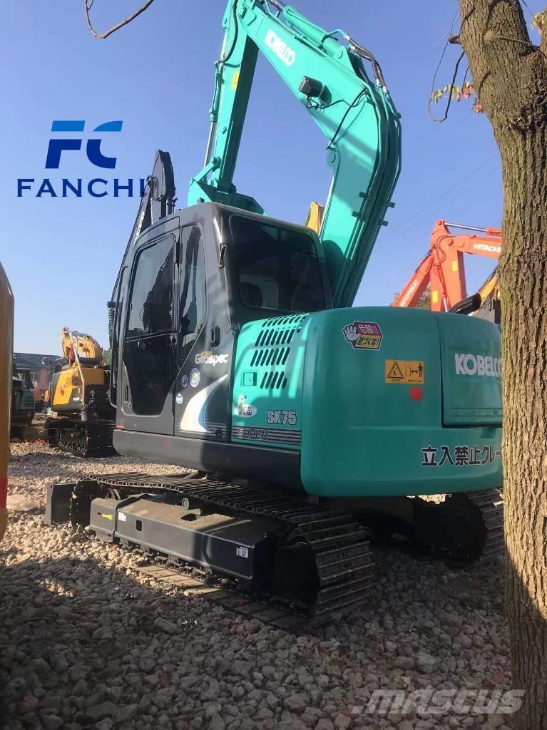 Kobelco SK 75 Lánctalpas kotrók