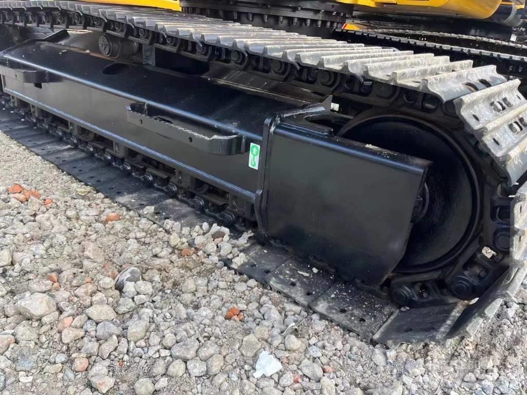 CAT 313 Lánctalpas kotrók