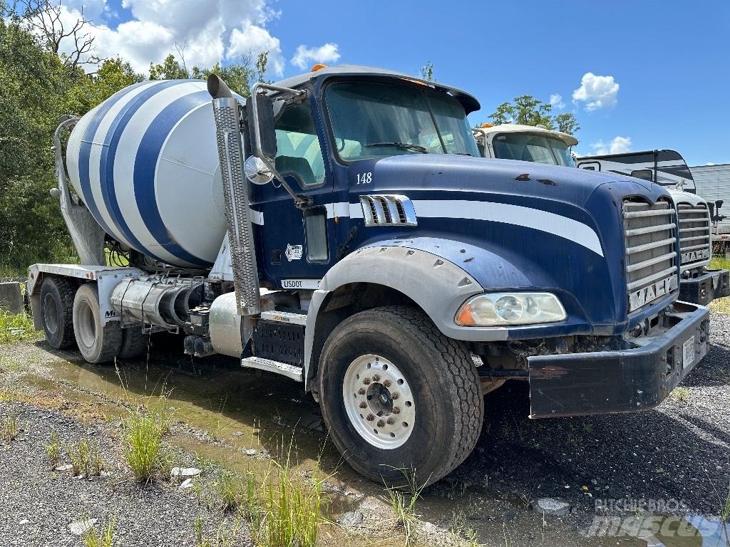 Mack GU 800 Egyéb