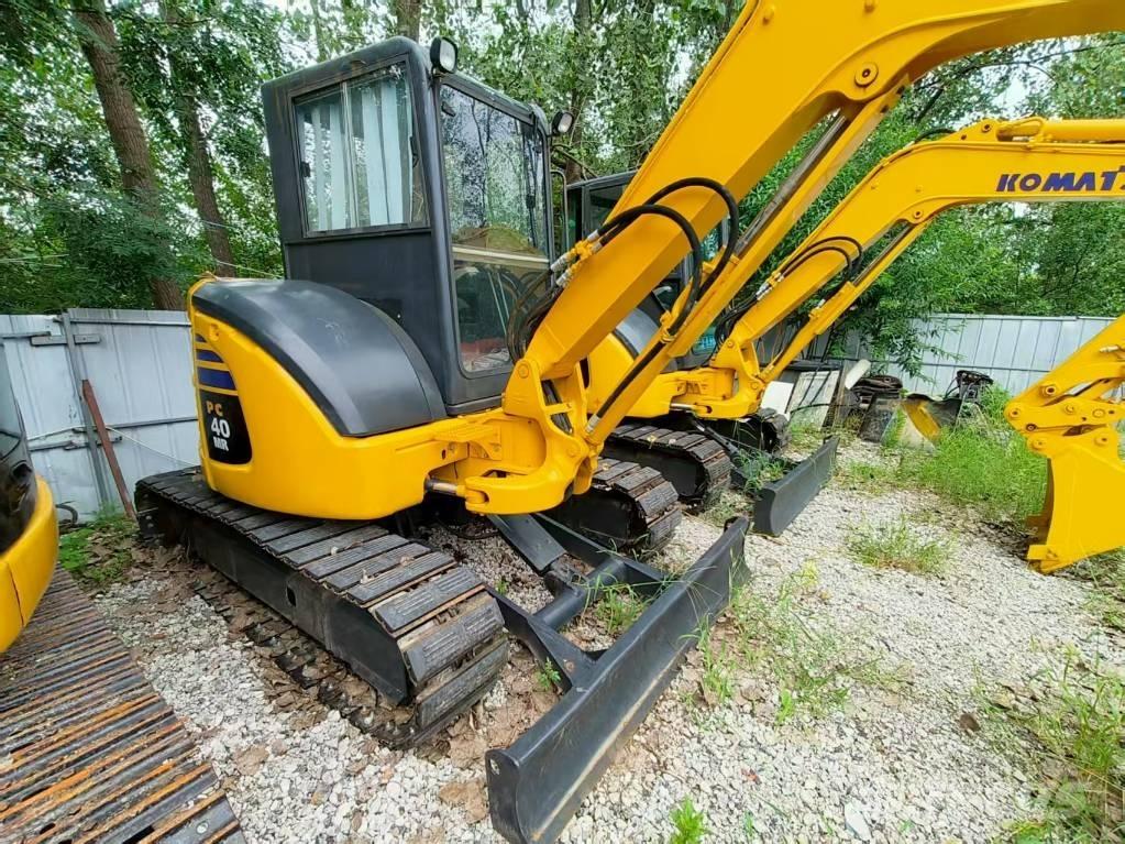 Komatsu PC 40 MR Mini kotrók < 7t